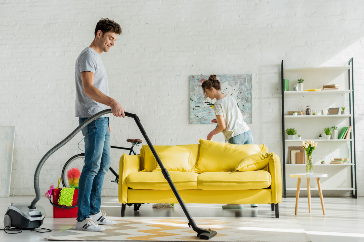 Domaniç Bayan Temizlikçi